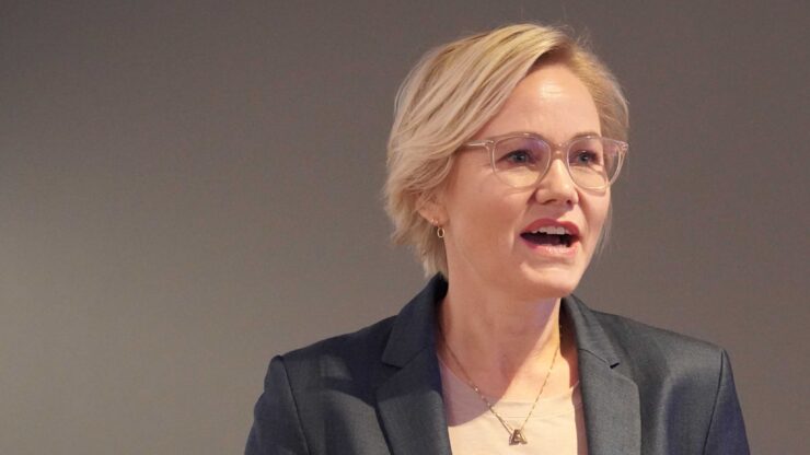 Åtte nye tilfeller av tekstlikhet i Kjerkols master-oppgave