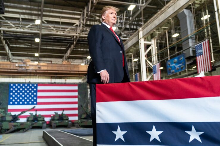Dette er loven som gjør at Trump kan sende stridsvogner mot demonstranter