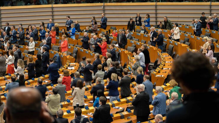 EUs nye asylpakt vedtatt: Øker risikoen for diskriminering, mener Amnesty