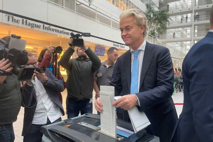 Valgdagsmåling tyder på sterkt EU-valg for Nederlands ytre høyre-populister